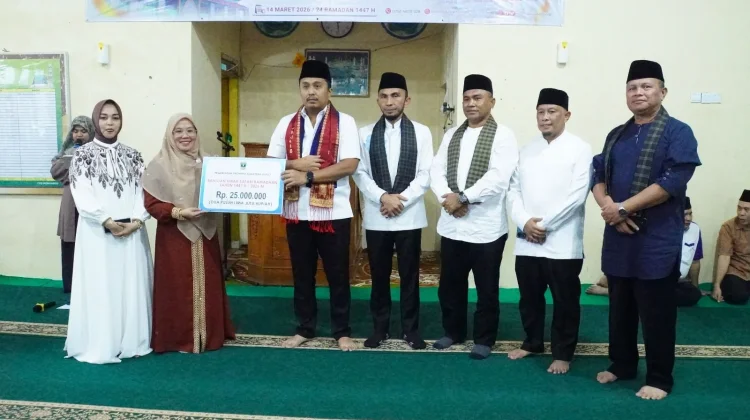 Wagub Vasko Ruseimy Letakkan Batu Pertama Pembangunan Masjid Manba'ul 'Ulum MAN 1