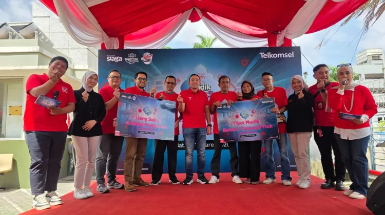 Telkomsel Poin Berangkatkan 1.100 Pemudik Lebaran Bahagia