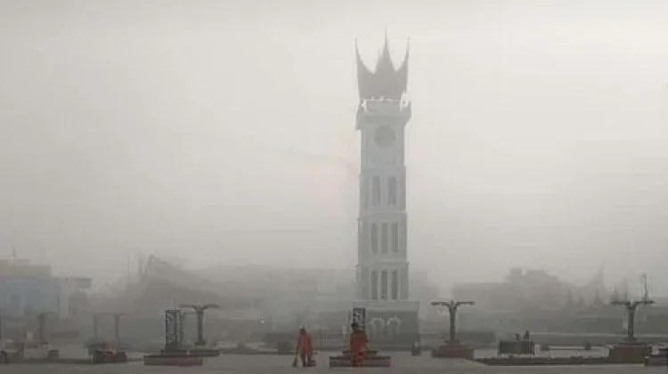 Puisi Riyan Permana Putra, Air Mata PKL Jam gadang