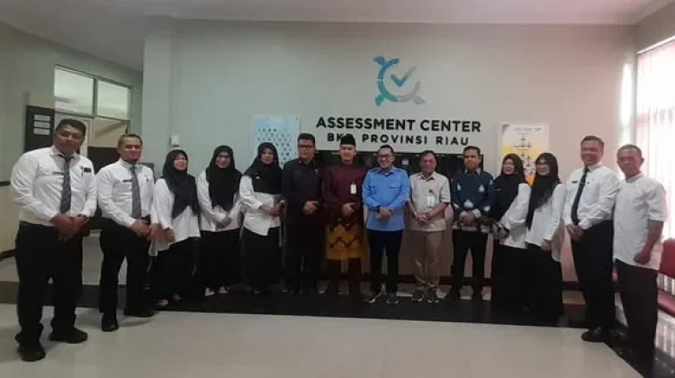 Bupati Eka Putra Motivasi Peserta Assessment JPT di Pekanbaru
