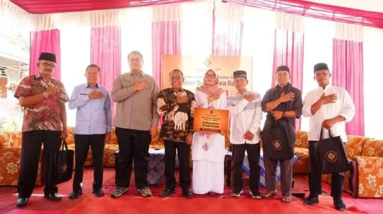 Kementerian Kebudayaan RI Salurkan 375 Paket Bantuan untuk Korban Bencana di Bati