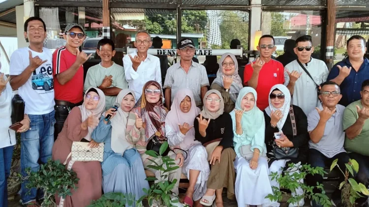 Alumni SMPN 1 Lengayang 88 Seru di Densico Cafe