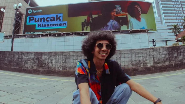 Video Klip Sesi Potret Jadi Video Musik Terpopuler di Youtube