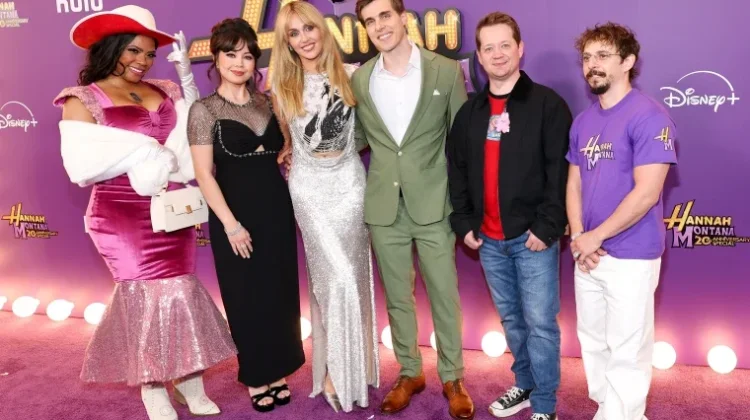 Cast Hannah Montana Reuni di Premiere Anniversary Special