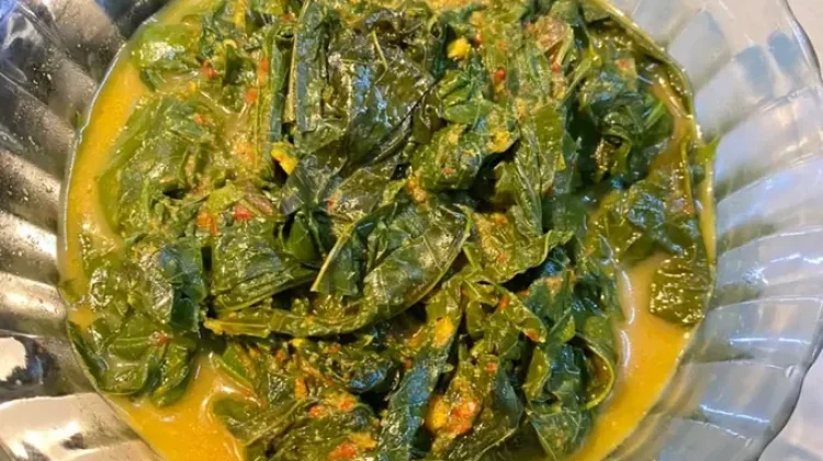 Gulai daun Singkong Masakan Khas Nusantara yang murah meriah