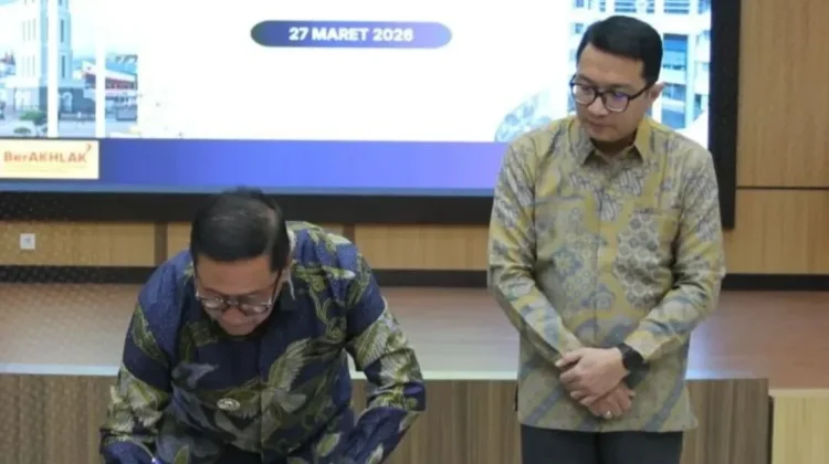 Wali Kota Bukittinggi Serahkan Laporan Keuangan 2025 ke BPK RI