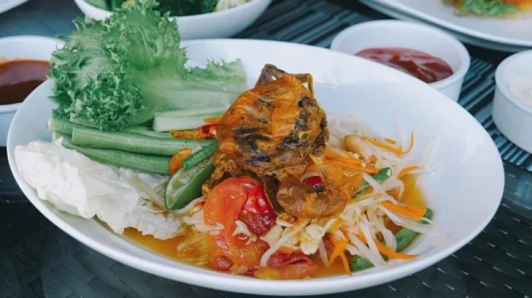 Jangan Remehkan Salad! Som Tam Justru Bikin Nagih
