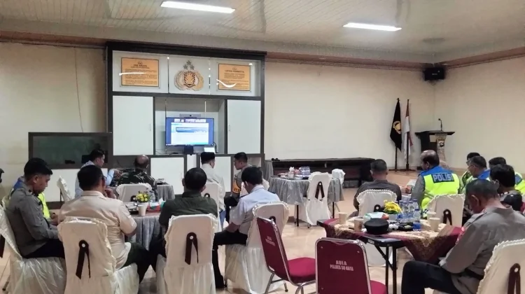 Kapolri Pimpin Pemantauan Kamtibmas Malam Takbiran Nasional Lima Puluh Kota