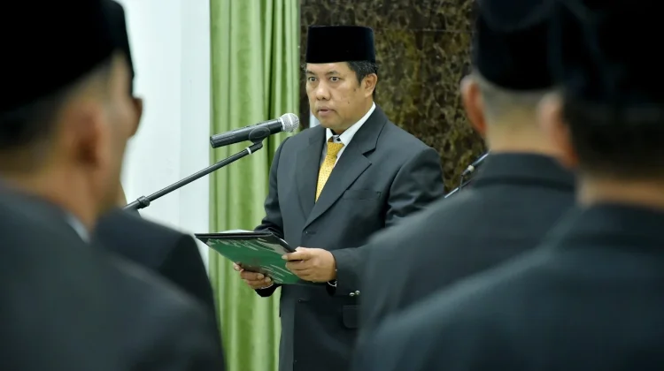 Penyegaran Dunia Pendidikan, Sekda Agam Lantik 104 Kepsek SD dan SMP
