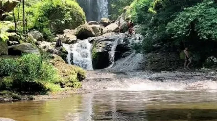 Pemandian Sarasah Kampung Anguih Jadi Destinasi Alam Favorit