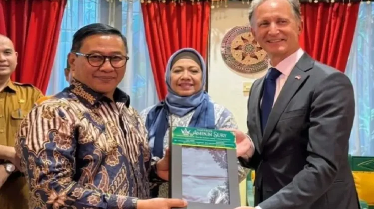 Sukseskan 100 tahun Jam gadang, Wako Bukittinggi temui Dubes Belanda, dan Jerman