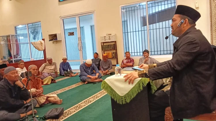 Kebahagian Sejati Diulas saat Halal Bihalal di Masjid Ar-Raudhah