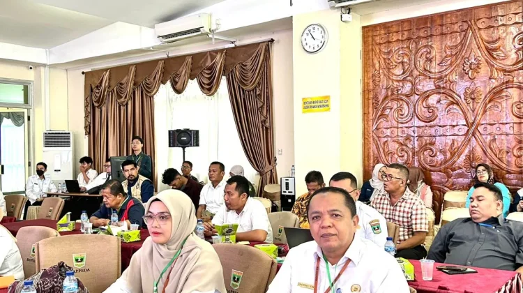 Kadiskop UKM Agam Hadiri Seminar Ekonomi Sumbar 2026