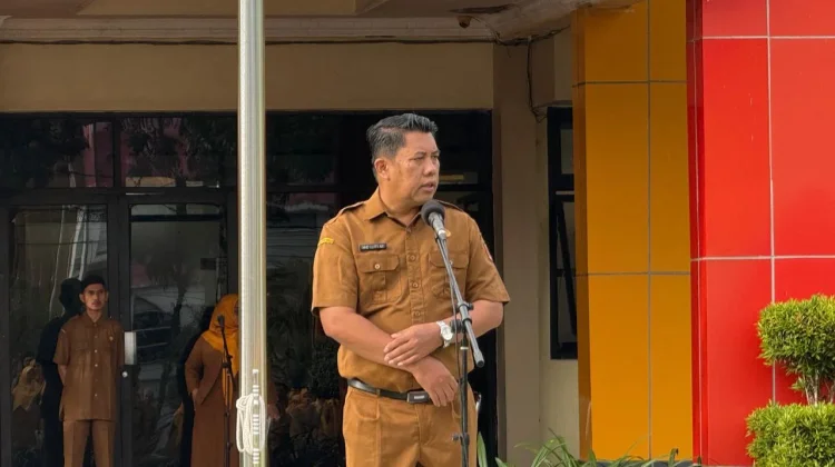 Apel Gabungan Pemkab Agam, Sekda Tekankan Disiplin dan Kesiapan