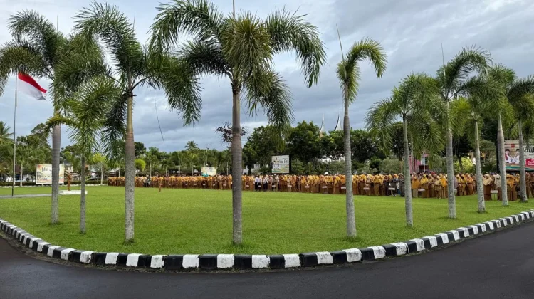 Apel Gabungan Pemkab Agam, Sekda Tekankan Disiplin dan Kesiapan