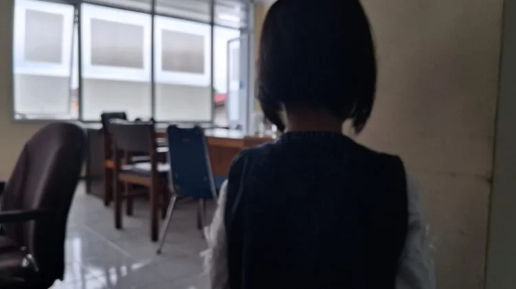 Cara Bijak Menyikapi Anak yang Suka Ngambek