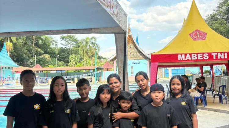 Atlet Renang Bukittinggi Borong Medali di Kota Gelamai, Siap Hadapi Porprov
