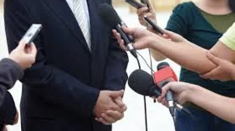 Narasumber Sibuk Jadi Tantangan Media