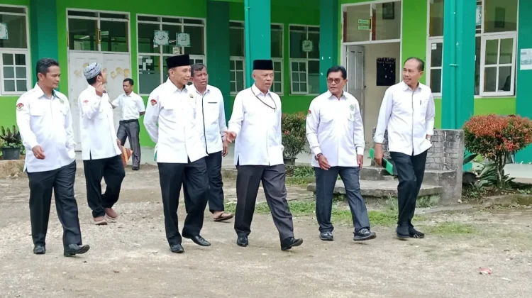 Kabid Penmad Sumbar Tinjau Langsung MTsN 2 Bukittinggi