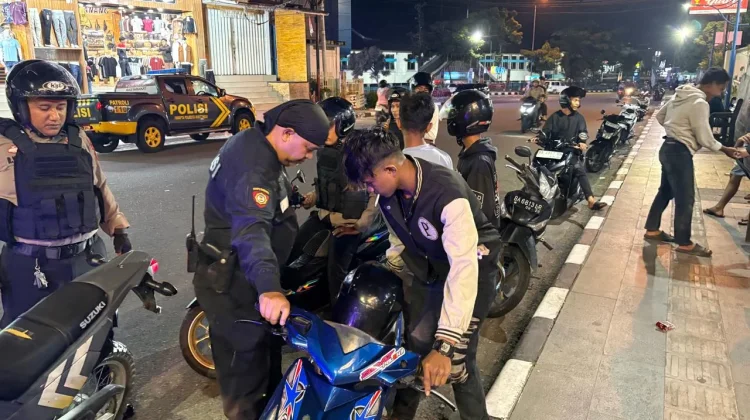 Garda Presisi Sat Samapta Polresta Bukittinggi Amankan  Knalpot Tidak Standar