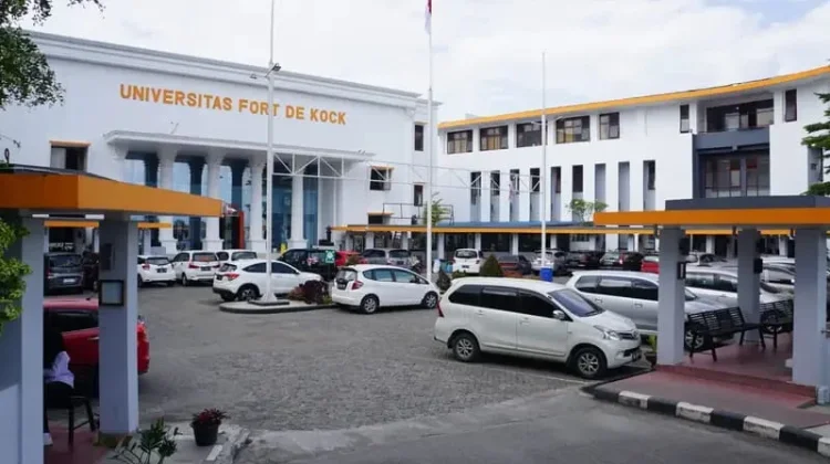 Riyan Rekomendasikan Lulusan SMA, SMK, atau Sederajat  Kuliah di UFDK
