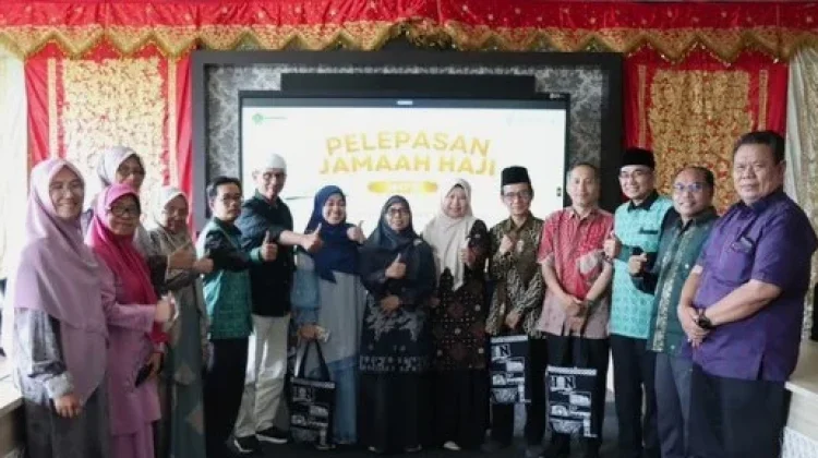Rektor UIN Bukittinggi Lepas 5 Calon Jemaah Haji dari Civitas Akademika