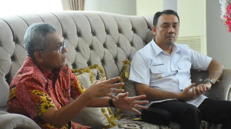 Staf Ahli Kementerian ATR-BPN, dan Wabup Agam Bahas Persiapan Pembangunan Huntap