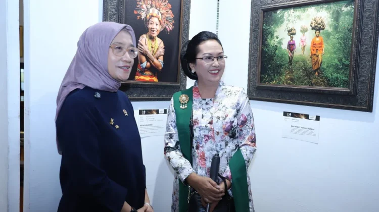 Menteri PANRB Buka Pameran Foto Kartini Masa Kini