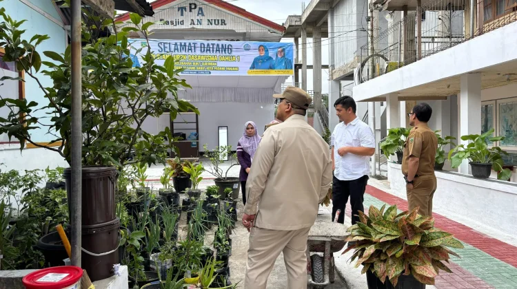 Wako Hendri dan Ketua TP-PKK Tinjau Kesiapan Dasawisma Busur jelang Lomba