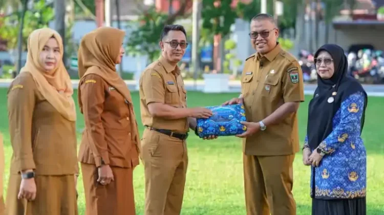 Pemprov Sumbar Resmi Lepas 108 ASN Petugas Haji 1447 Hijriah / 2026