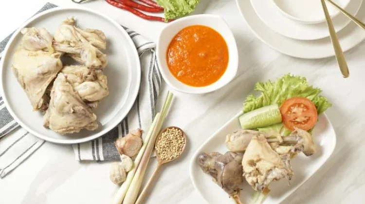 Ayam Pop, Kuliner Khas Bukittinggi yang Lezat