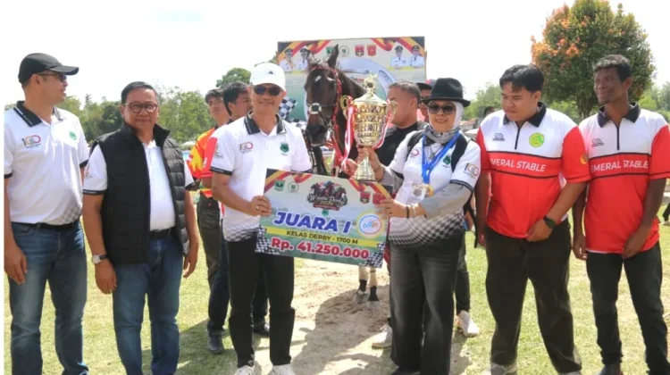 Kuda Milik Wali Kota Bukittinggi Juara Derby 2026, Emmera Tampil Perkasa