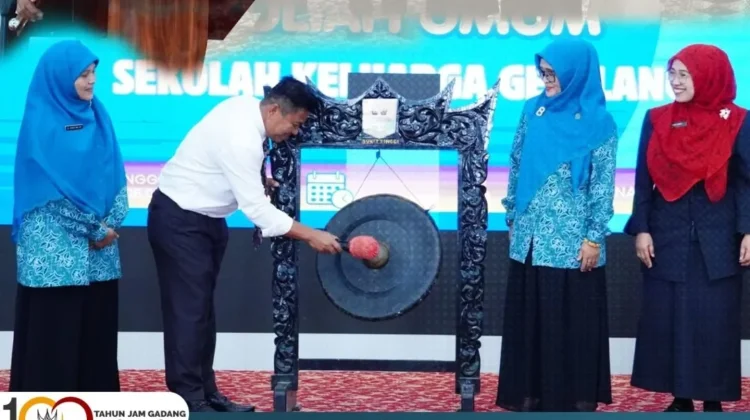 Pemko Bukittinggi Memulai Sekolah Keluarga Gemilang 2026