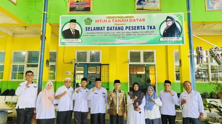 Tim Kanwil Sumbar Monitoring Mutu Tiga Madrasah Tanah Datar