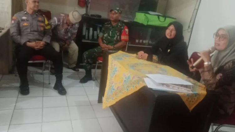 Babinsa Payakumbuh Komsos Dorong Gizi dan Peran Posyandu