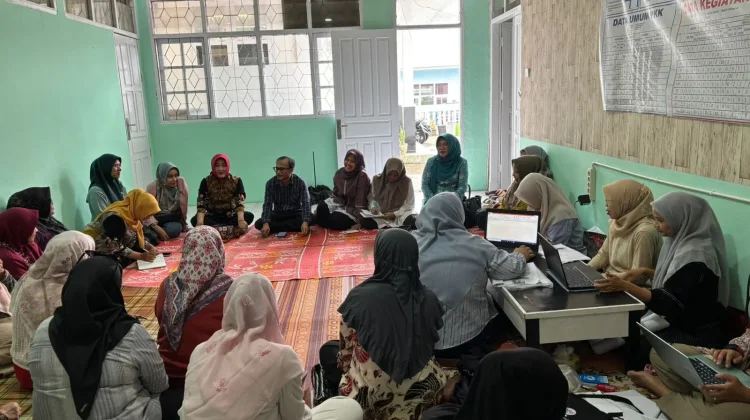 Penilaian Juni Mendatang, TP PKK Padang Panjang Turun Bina Bukit Surungan