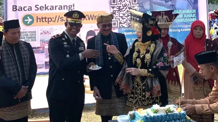 Hardiknas 2026, Polda Sumbar Serentak Apresiasi Guru dan Tanam Pohon