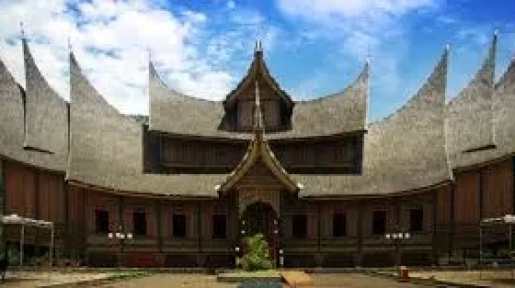 Rumah Gadang Tahan Gempa, Bukti Kearifan Lokal Minangkabau