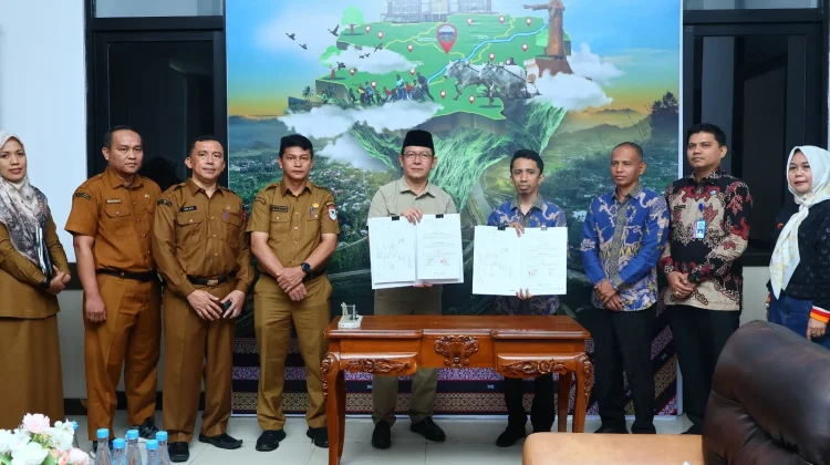 Wali Kota Zulmaeta Teken MoU dengan Tiga Perguruan Tinggi dan BNN
