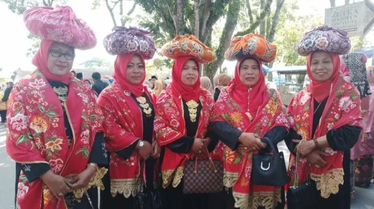 Tradisi Manjalang Kandang, Adat Pernikahan Kurai Limo Jorong
