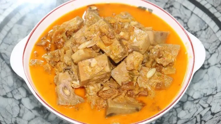 Gulai Cubadak, "Samba Adat sampai Pelengkap Lontong Minangkabau"