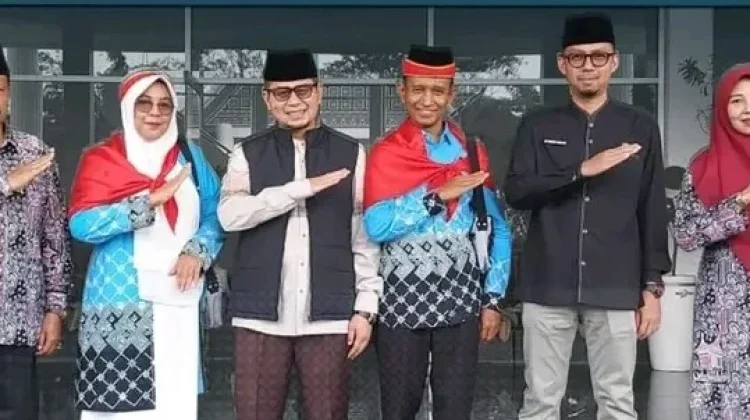 Kemenhaj Bukittinggi Layani Jamaah Kloter 14 Sepenuh Hati