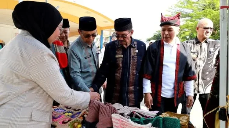 Puluhan Brand Lokal Ramaikan “Craftive Tanah Datar” di Lapangan Cindua Mato
