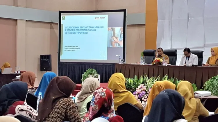 Pejuang DM dan Hipertensi Perpanjangan Tangan Tenaga Medis Bukittinggi