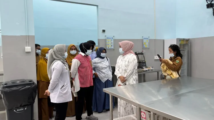 TP-PKK Padang Panjang Monitoring Program Makan Bergizi Gratis di SPPG