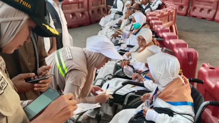 Kloter PDG 07 Siagakan Layanan Khusus bagi Jemaah Risiko Tinggi