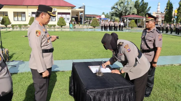 Polres Pasbar Gelar Sertijab Rotas Pejabat Internal