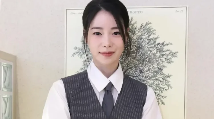 Lim Ji Yeon Pertimbangkan Tampil di Drama “Alike”