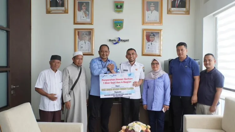 Bank Nagari Padang Panjang Salurkan Dana Kurban Rp33 Juta untuk Islamic Centre