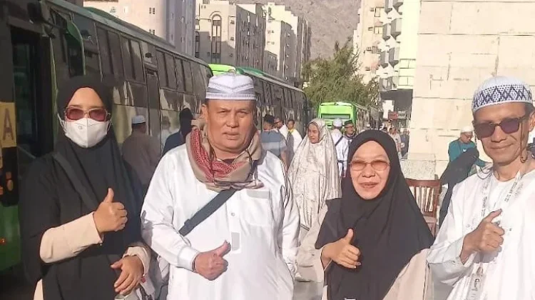 Jamaah Sumbar Nikmati Aktivitas Pagi di Tanah Suci